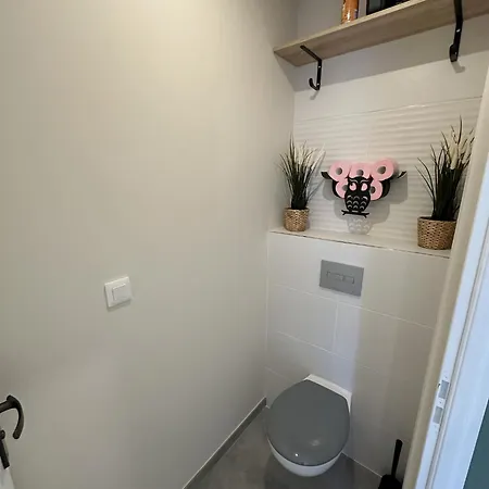 Maison Calme Avec Terrasse-garage Centre D بيت للعطل