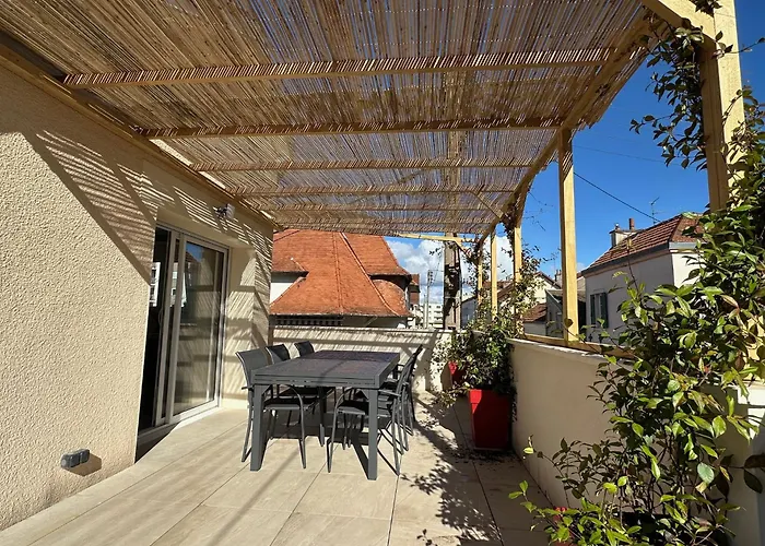 Maison Calme Avec Terrasse-garage Centre D Дом отдыха